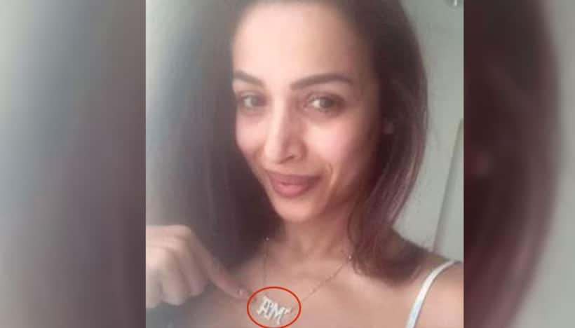 मलाइका ने AM नाम का लॉकेट पहना, क्या दे रही हैं अपने और अर्जुन के रिलेशनशिप का हिंट?