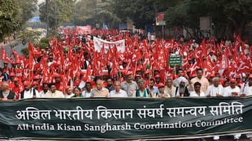 thousands of farmers reach in delhi ramlila maidan