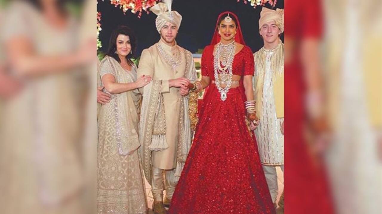 अमेरिकी वेबसाइट पर प्रियंका और निक के बारे में घृणा भरे आलेख की सबने की आलोचना