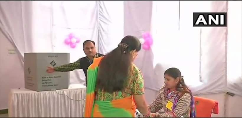 राजस्थान और तेलंगाना में विधानसभा चुनाव के लिए मतदान शुरू