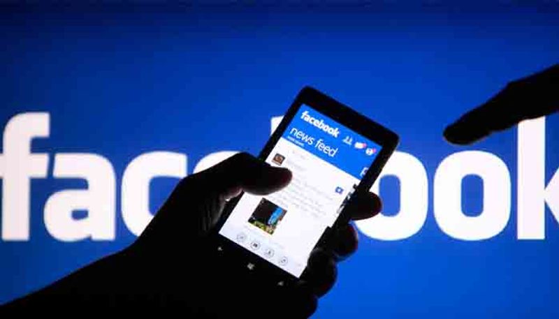 Italian regulator fines Facebook for misleading users