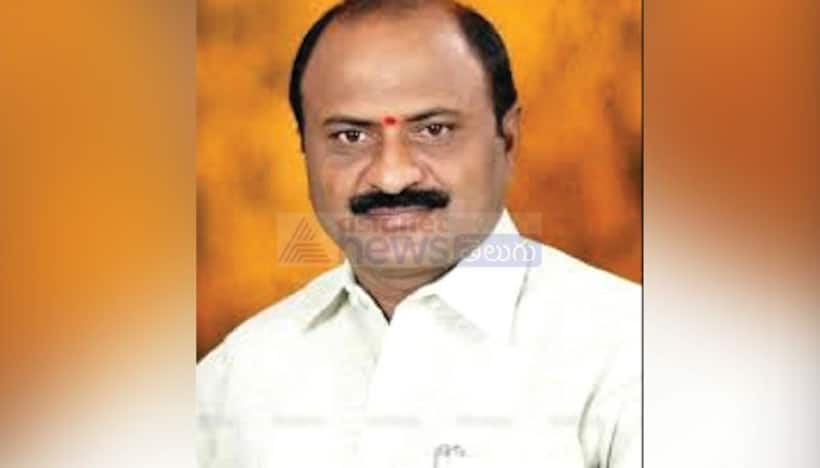 చేతకానోళ్లే తొడలు కొడతారు.. మీసాలు తిప్పుతారు : కొండా మురళీపై చల్లా ధర్మారెడ్డి విమర్శలు