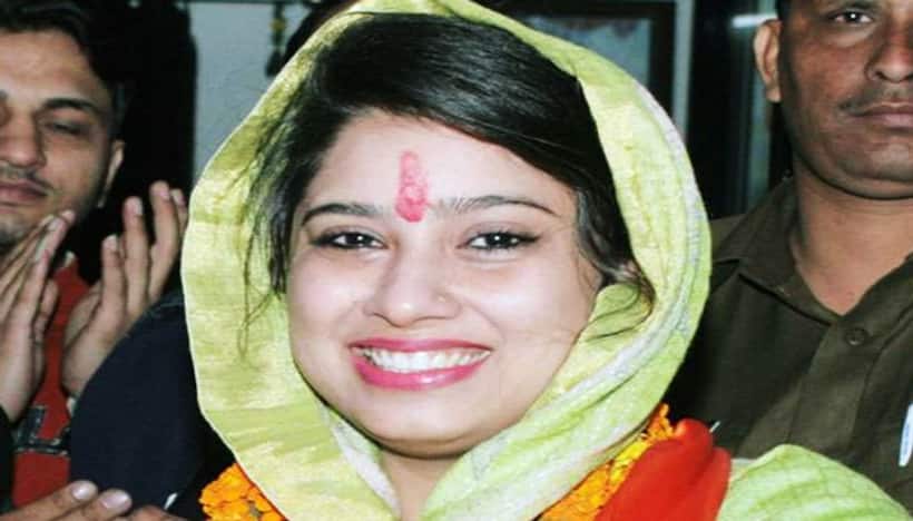 कौन हैं रिकॉर्ड जीत हासिल करने वाली  भाजपा की सबसे युवा मेयर