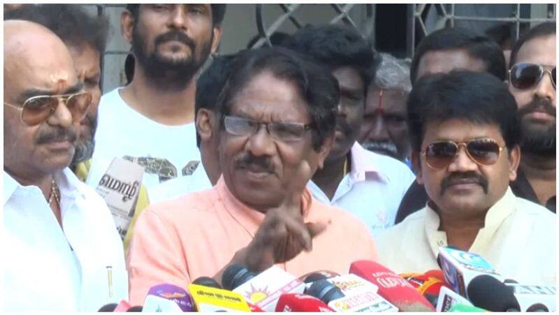 barathiraja team met edapadi to take action against actor vishal