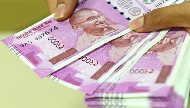 Government reduces ESI contribution rate to 4 percent industry to save Rs 5000 crore annually