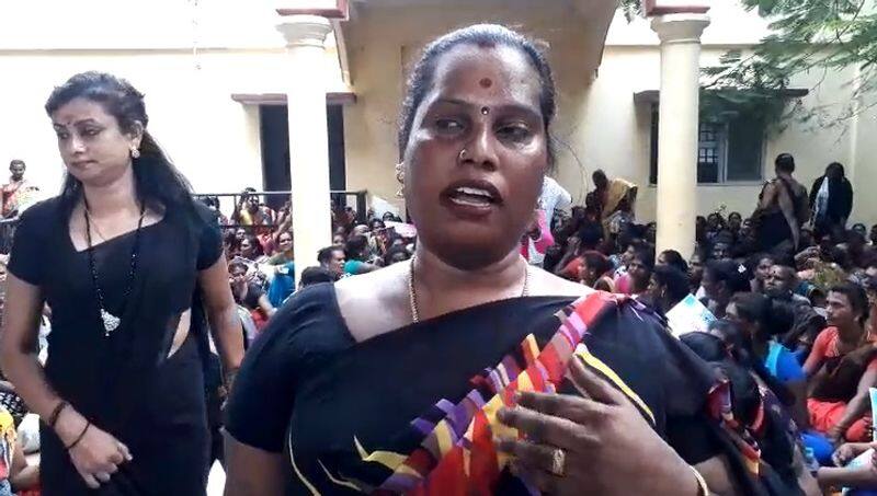 Now  transgender protest Against Central Govt