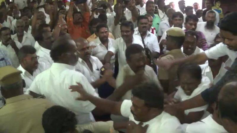 admk meeting fight