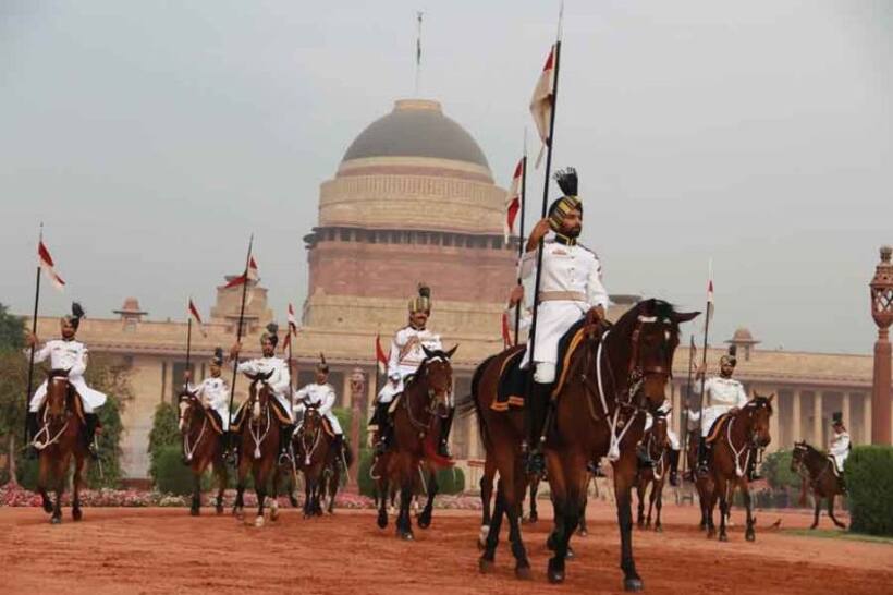 राष्ट्रपति के गार्ड की नियुक्ति में भेदभाव का मामला अदालत में