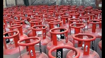 Govt cut LPG cylinder price, new year gift for consumer