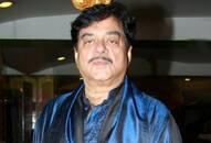 Shatrughn sinha is not VIP now at Patna airport