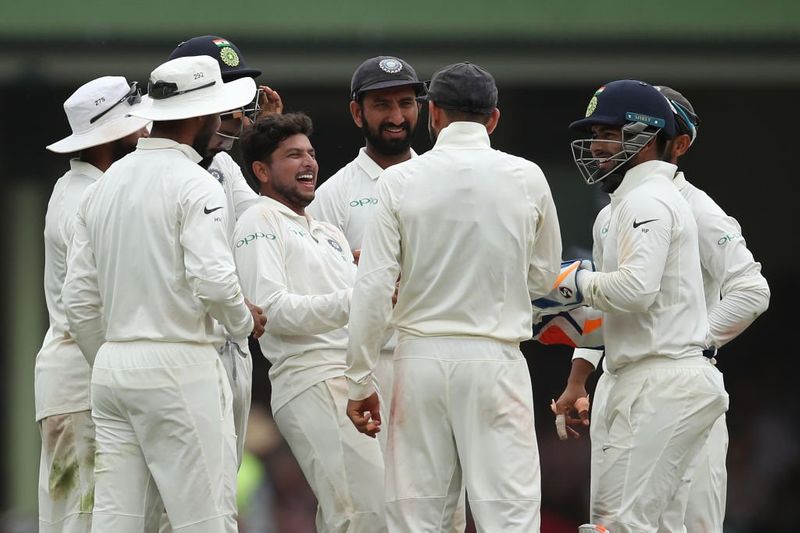 India vs Australia test Indian spinners strikes and host in trouble day 3 at sydney