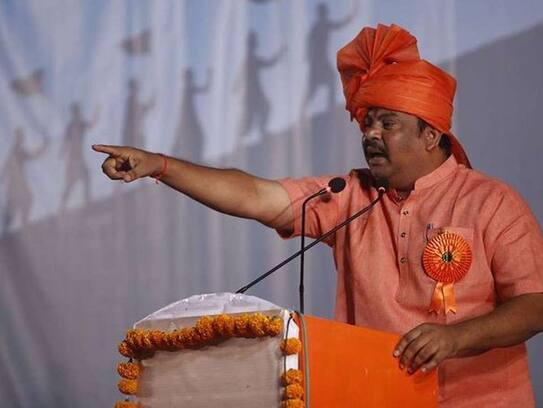 Will HM Mahmood Ali be booked for slapping a cop, asks Goshamahal MLA T Raja Singh RMA