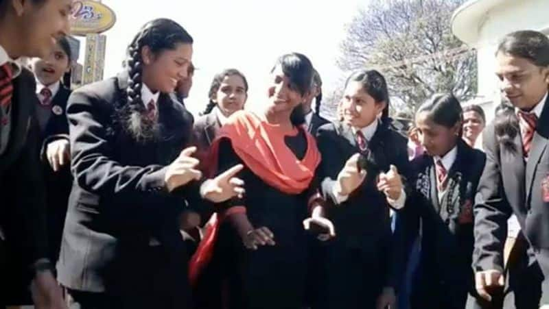 nilgiris collector dances with school students