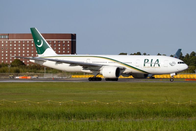 Pakistan to hold bidding for national airline on October 1: Report