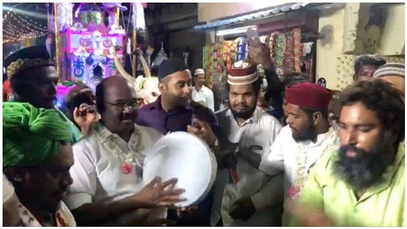 Minister Jayakumar drums playing video