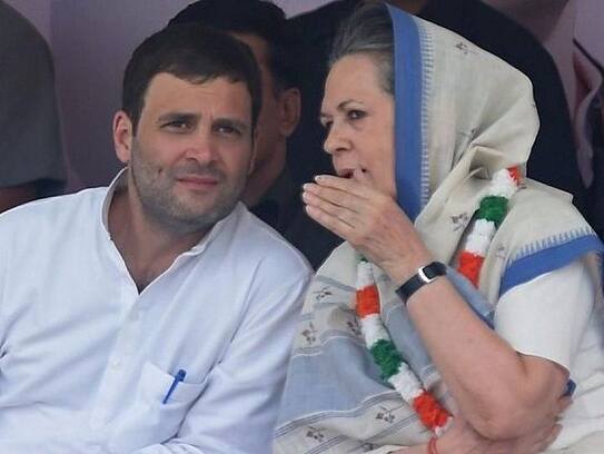 Before election Sonia and Rahul visit amethi and raebareli