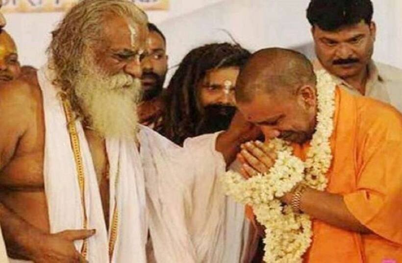 योगी सरकार देगी साधु संतो को पेंशन, कुंभ के जरिए लोकसभा चुनाव पर नजर