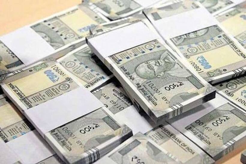 भारतीय अरबपतियों ने 2018 में 2200 करोड़ रुपये रोज कमाए