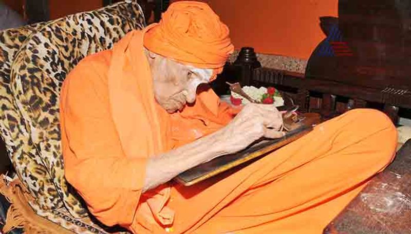 Shivakumara Swamiji no more: Schools, colleges to be closed on Jan 22