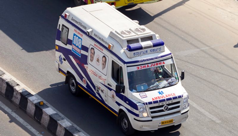 Motor Vehicles Bill proposed  10,000 for blocks the path of an ambulance