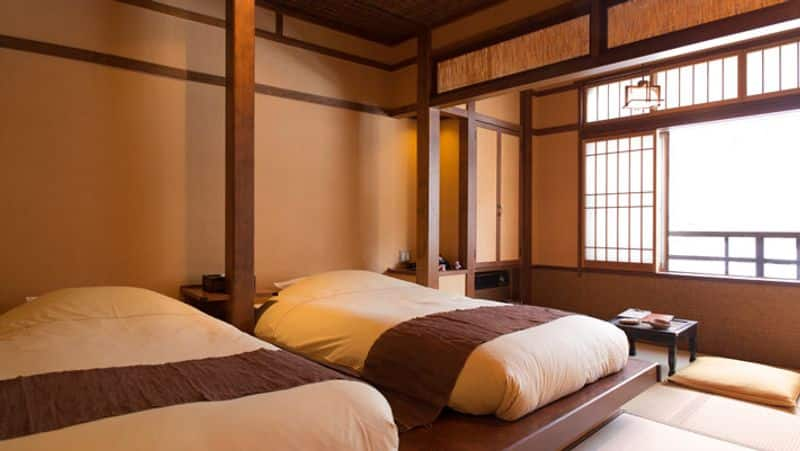 world oldest hotel ryokan