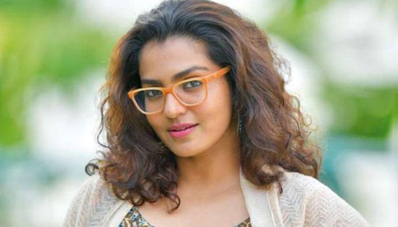 Actress Parvathy doing Mass Dance Performance For Thala Ajith Song with her friends