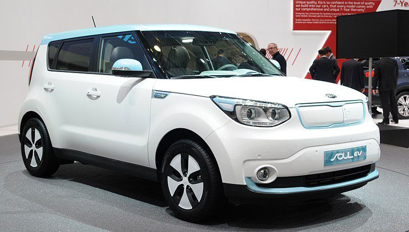 Kia motors handover first electric Soul car to Andhra pradesh government