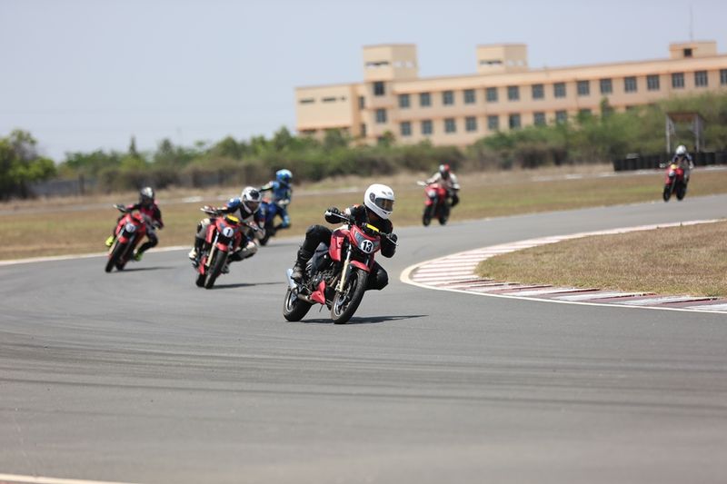 TVS racing invites aspiring racers 2022 edition for Women and Rookie category in Bengaluru ckm