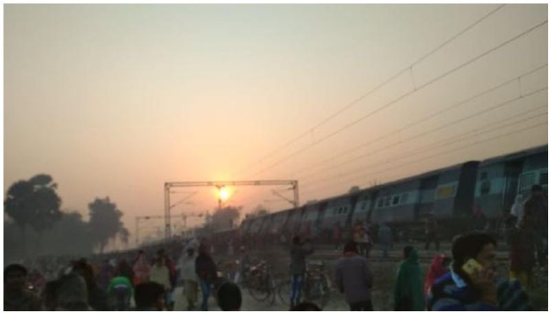 train derailed in bihar, six died and several injured