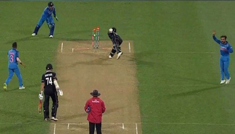 Never Leave Your Crease With MS Dhoni Behind The Stumps ICC gives Valuable Advice