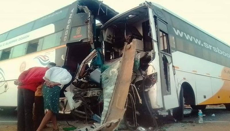 Bus Accident In Bellary one Dead 18 injured