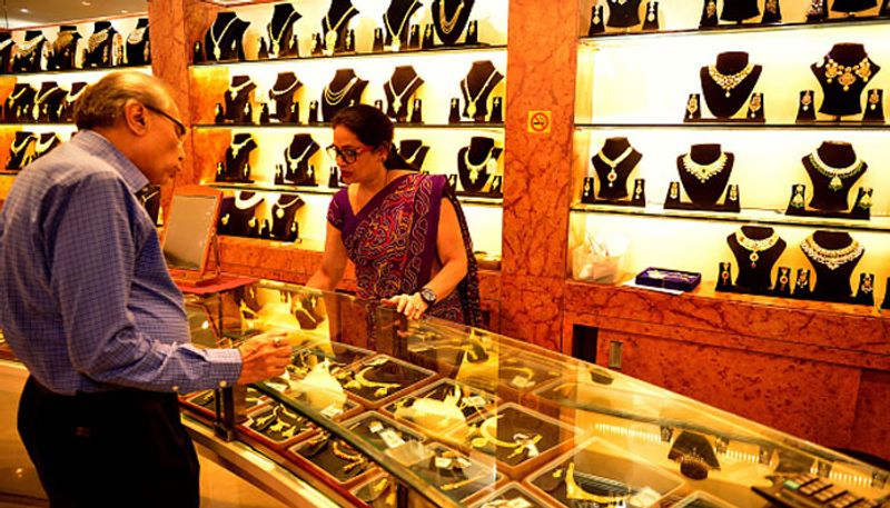 gold rate in Kerala break record: reasons behind hike in gold rate: gold rate detailed analysis