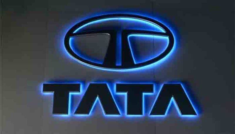 Tata Motors share price tanks to fresh 52-week low over Q3 net loss, cut in profit margin outlook