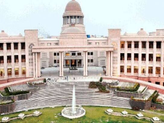 High court declared illegal state government strike, government increase contribution from 10 to 14 percent