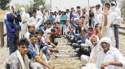 गुर्जर आरक्षण आंदोलन के कारण आज फिर रद्द हुईं 26 ट्रेनें, 26 डायवर्ट