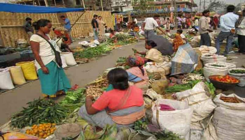 Hunagund Vegetable Market Does Not Have Proper Maintenance and Protection