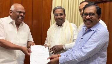 Karnataka Congress leaders meet Assembly Speaker; requests to take action against dissident MLAs
