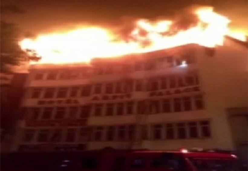 दिल्ली के होटल में लगी आग में जले शव की पहचान के लिए होगा डीएनए टेस्ट