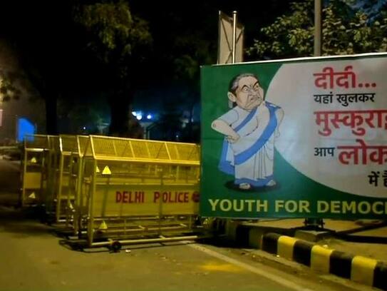 mamata banerjee posters in delhi welcome to democracy