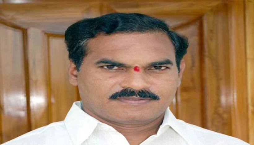 తోట త్రిమూర్తులుతో టీడీపీ నేతల భేటీ: బిజెపిలో గంపగుత్తగా చేరిక?