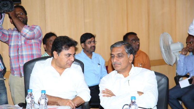 KTR and Harish Rao invites TPCC Vice president Gali Anil kumar to BRS Party AKP