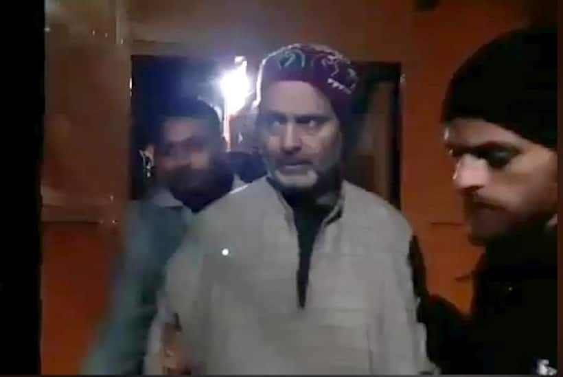जेकेएलएफ प्रमुख यासीन मलिक पीएसए के तहत  गिरफ्तार, हुर्रियत पर भी बड़ी कार्रवाई की तैयारी