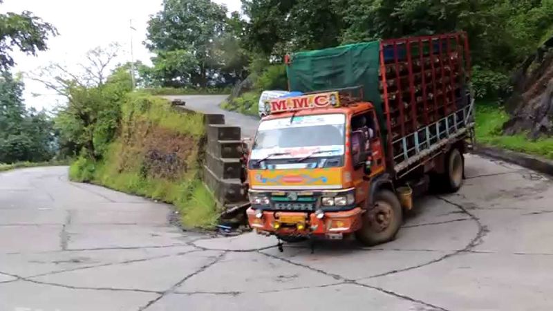 heavy vehicle  movement  banned from july 27th to september 15th in Agumbe Ghat gow