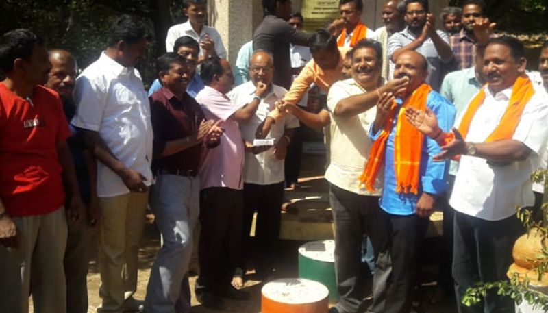 Hubli People Celebrate IAF Air Strike On Terror Camp