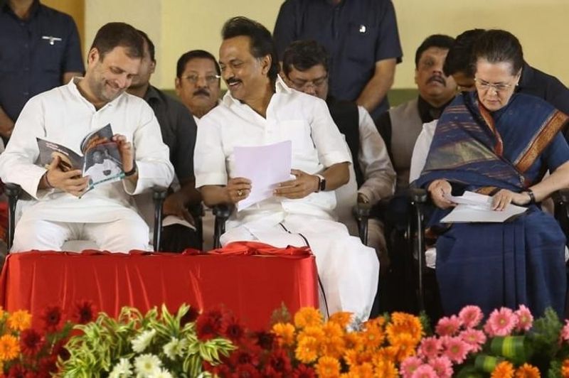 The AIADMK-DMK alliance competing parties