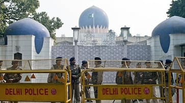 Delhi Police tighten security around Pakistani High Commissioners office in Chanakyapuri due to Abhinandan release from Pakistan