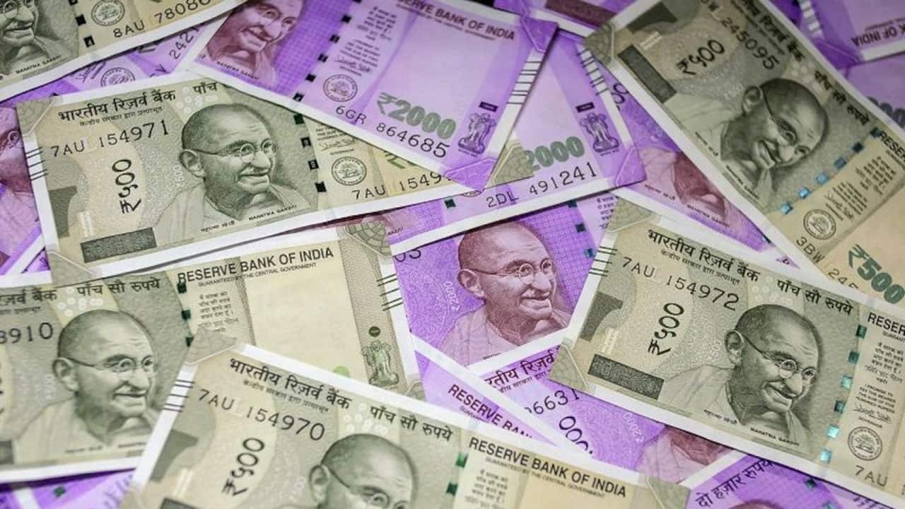 कैश जमाखोर, सावधान! आ सकता है नकदी लेन-देन पर सरकार का नया फरमान