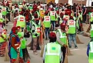 10000 sanitation workers made world record in prayagraj