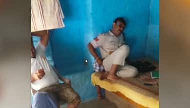 रेत माफियाओं से रिश्वत ले रहा पुलिस आरक्षक लाइन अटैच