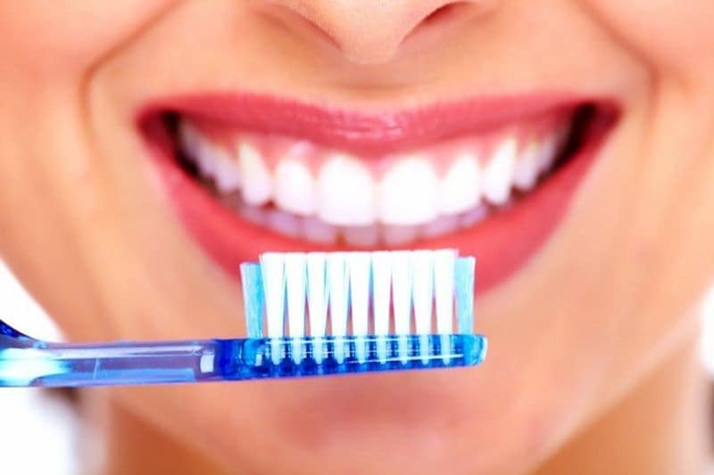 Top Reasons to Brush Your Teeth Morning and Night